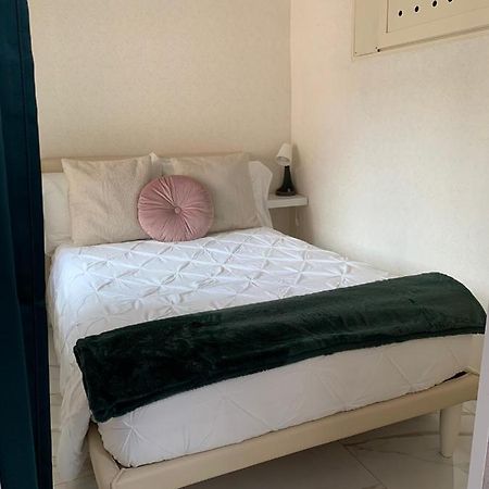 Nennella A Spaccanapoli 외부 사진